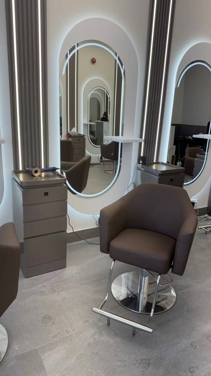 Chloe Salon Styling Chair