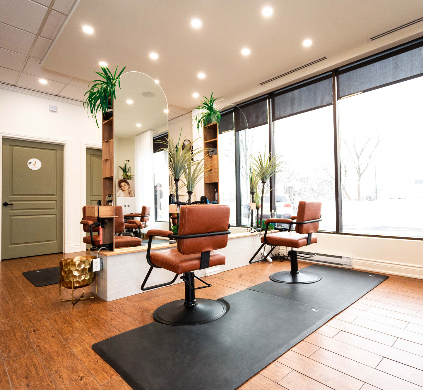 Blake Salon Styling Chair