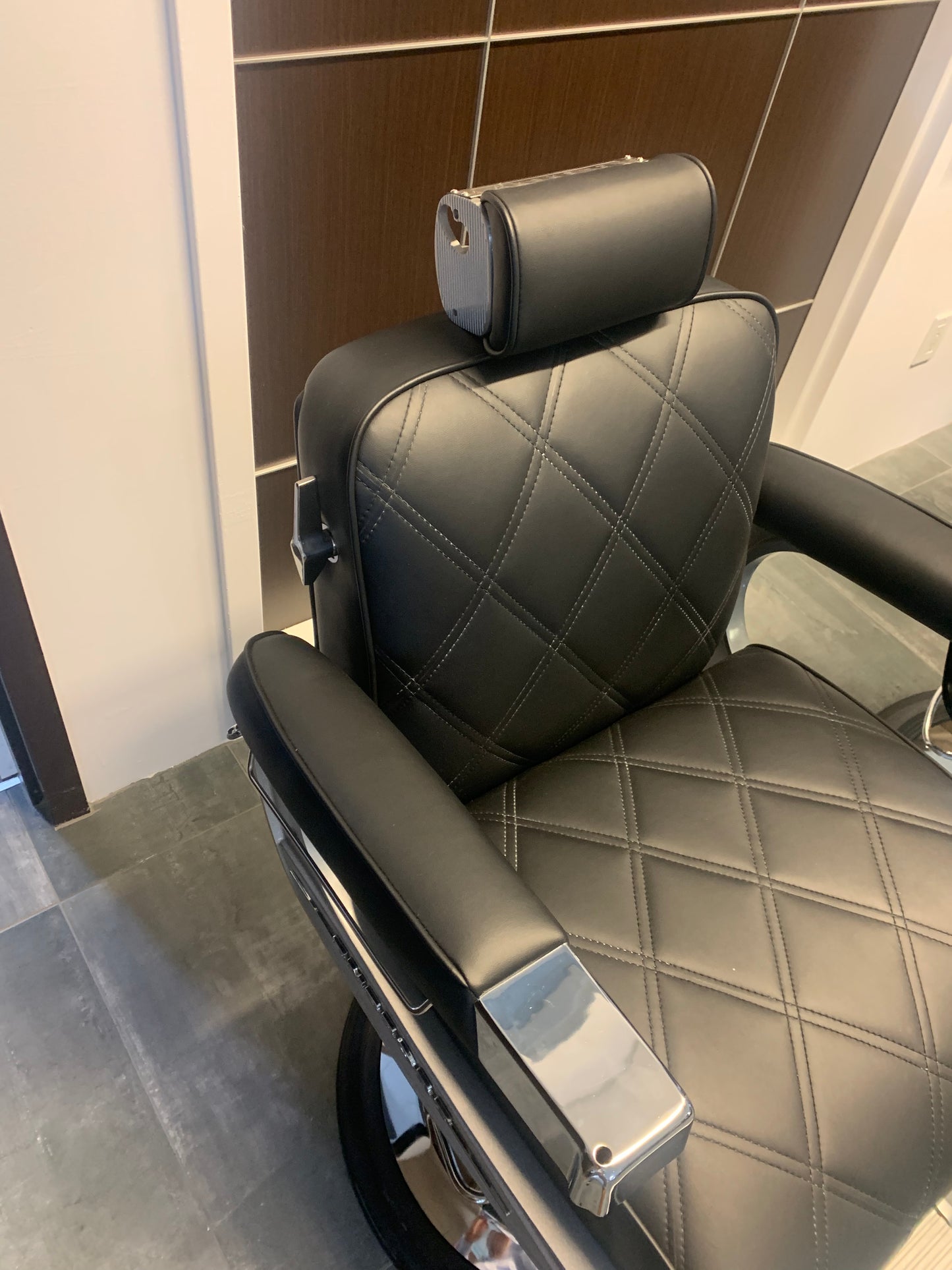 Chico Barber Chair