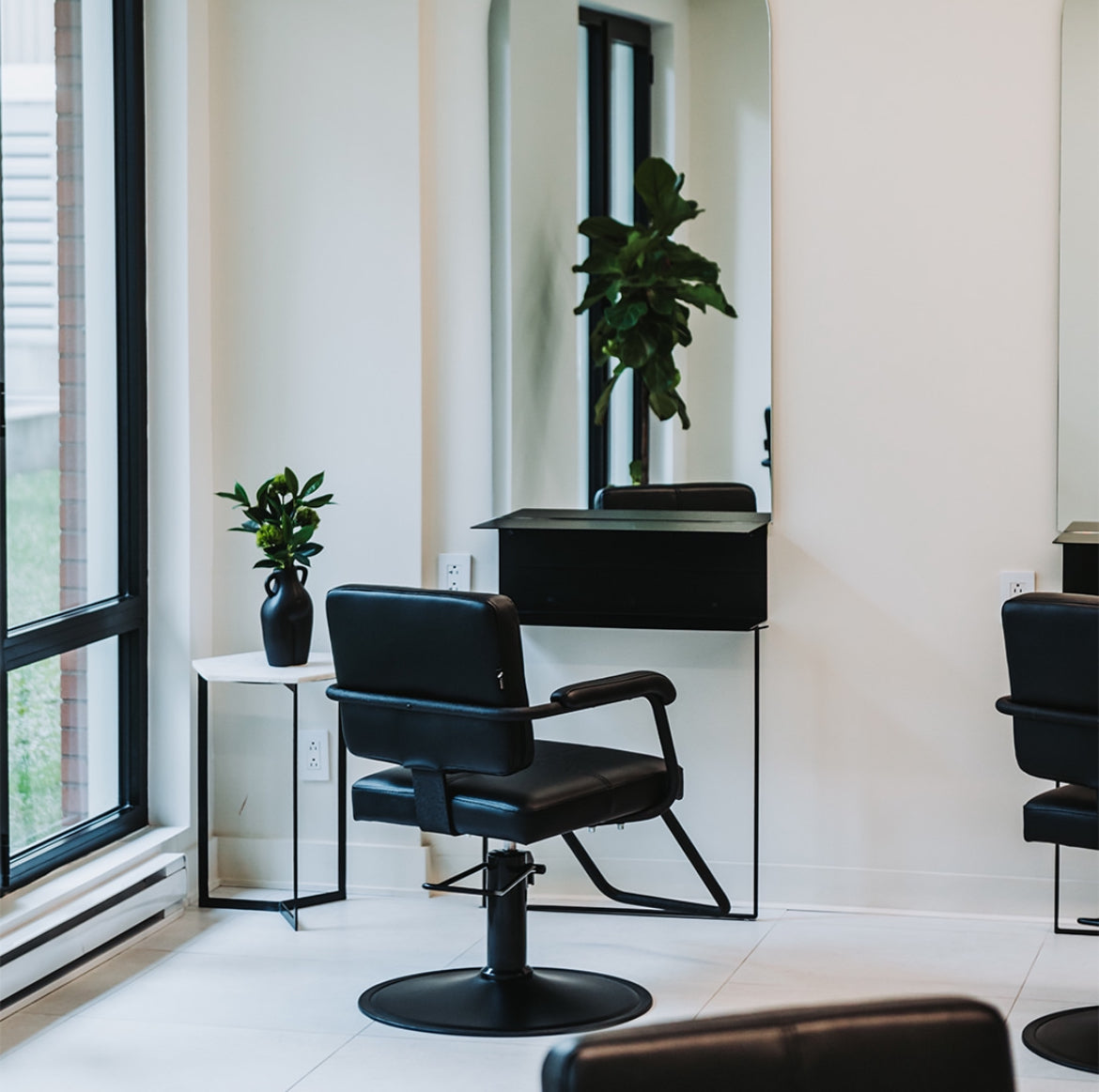 Blake Salon Styling Chair
