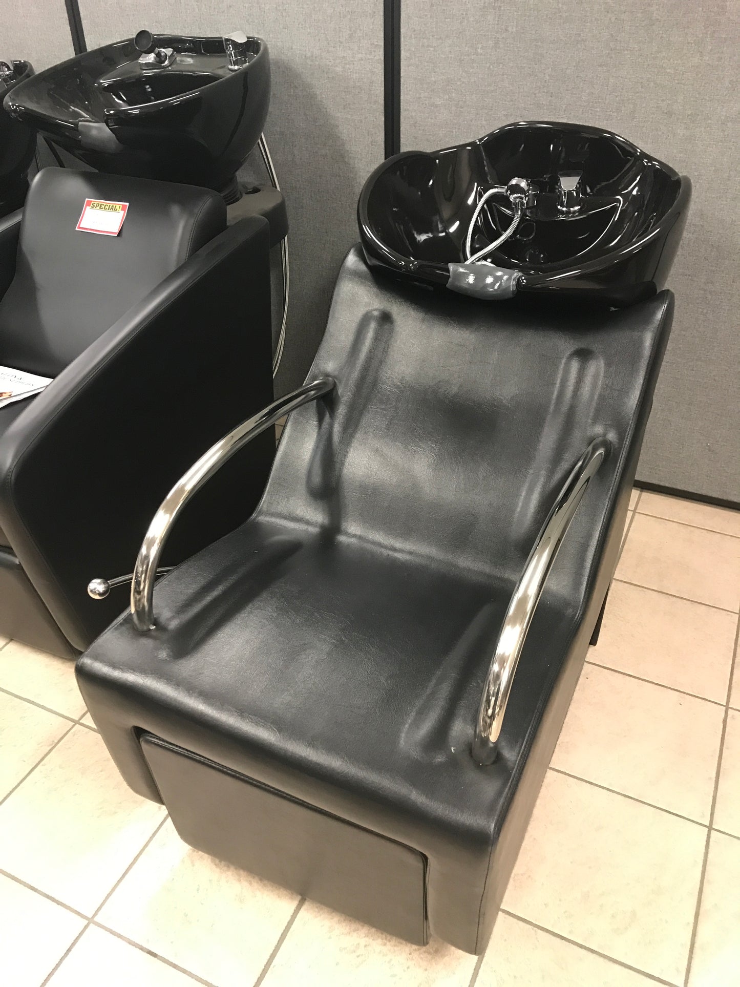 Storm Shampoo Backwash Unit (Chrome Armrests)
