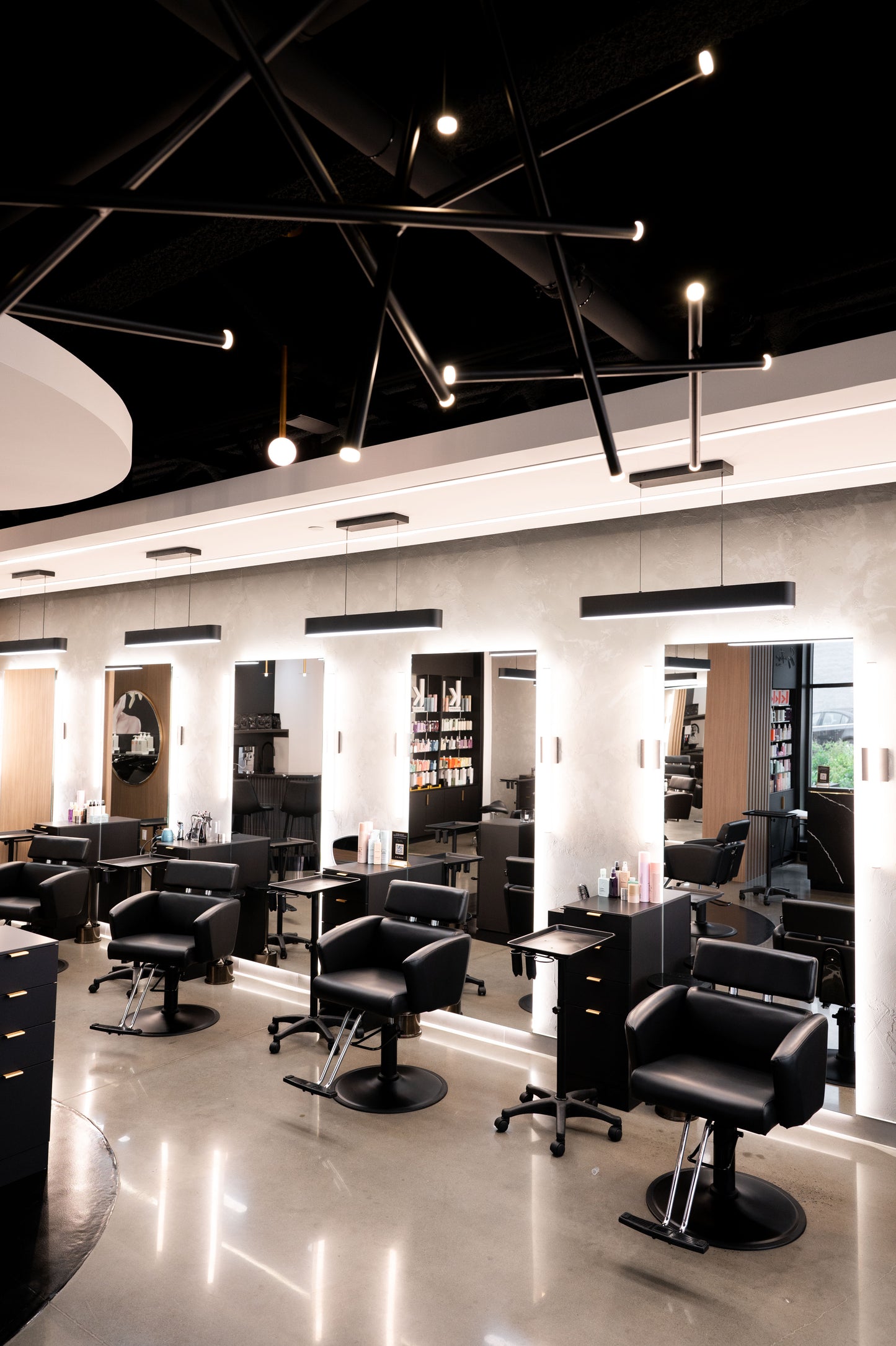 Maduro All-Purpose Reclining Salon Chair